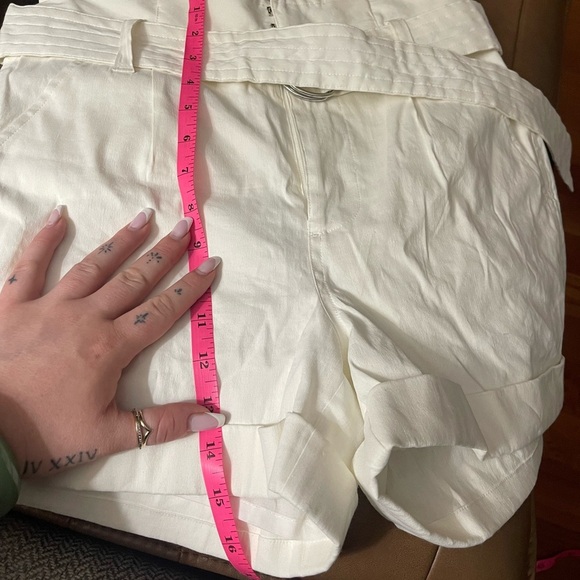 FRAME Linen Shorts - Picture 9 of 9